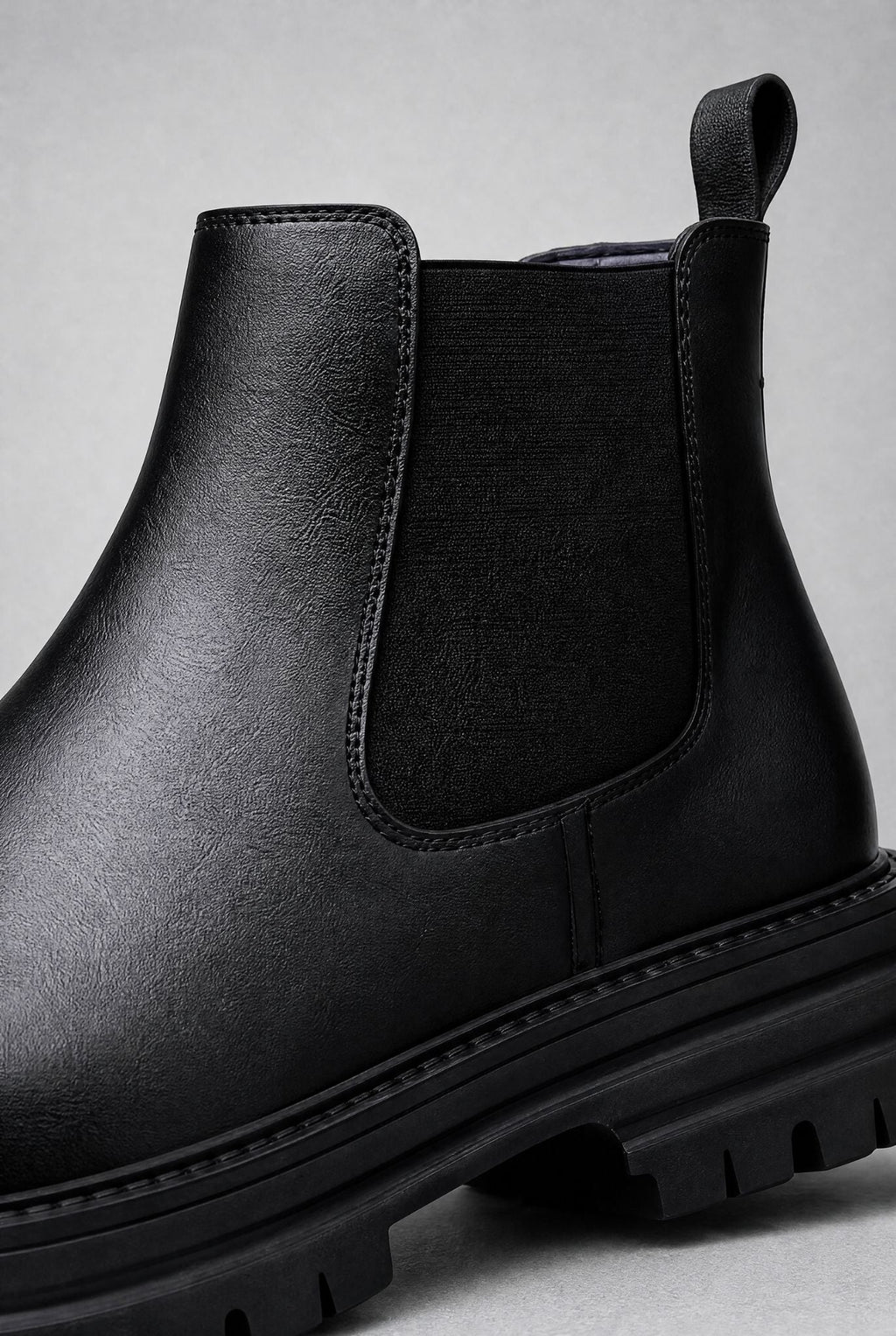 Bota Chelsea Masculina Tratorada em Couro com Plataforma Use Cavalieri