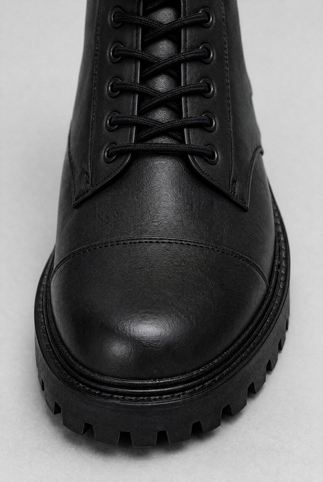 Bota Masculina Tratorada British em Couro com Solado Robusto Use Cavalieri