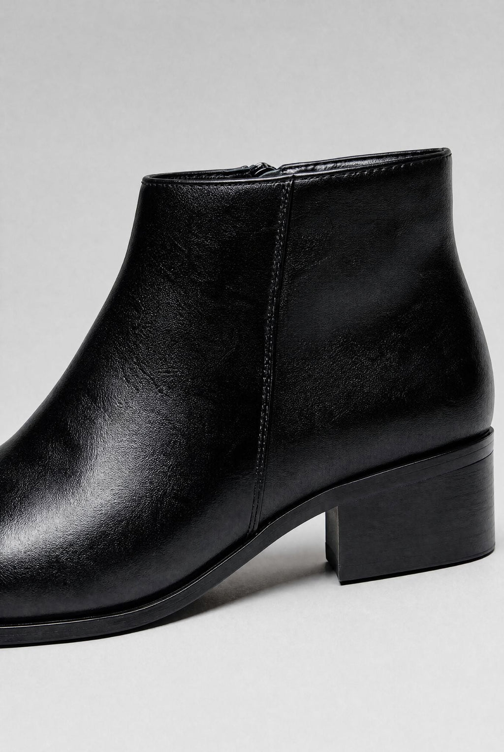 Bota Masculina de Couro Cano Curto Milão Use Cavalieri