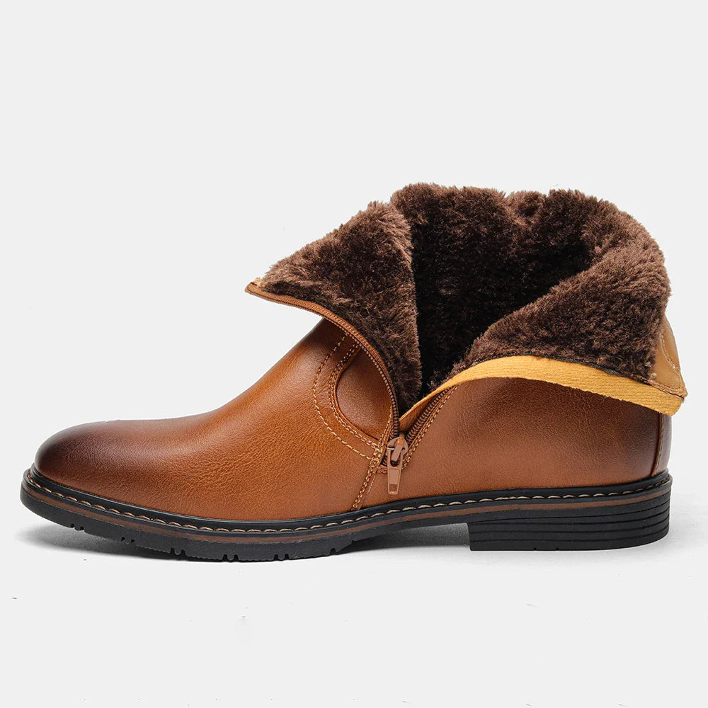 Bota Masculina em Couro com Interior Forrado Use Cavalieri