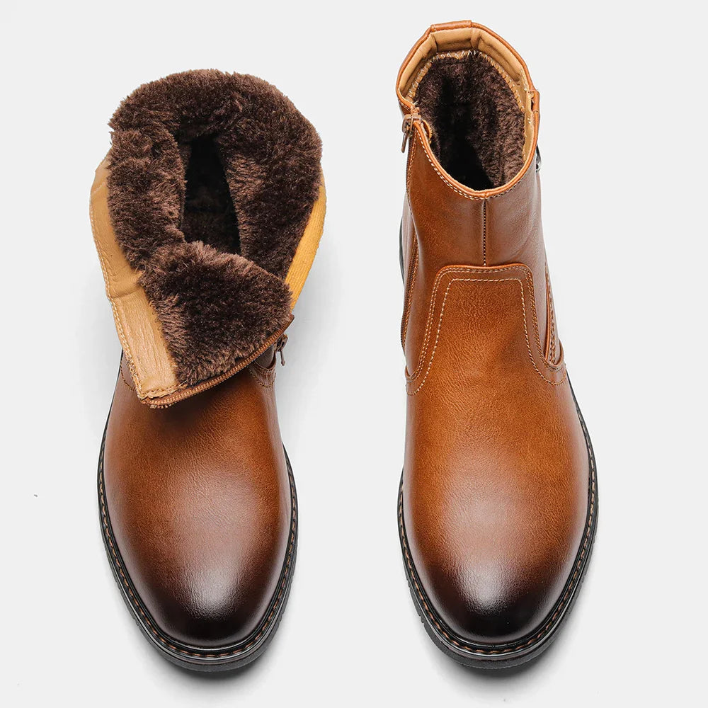 Bota Masculina em Couro com Interior Forrado Use Cavalieri