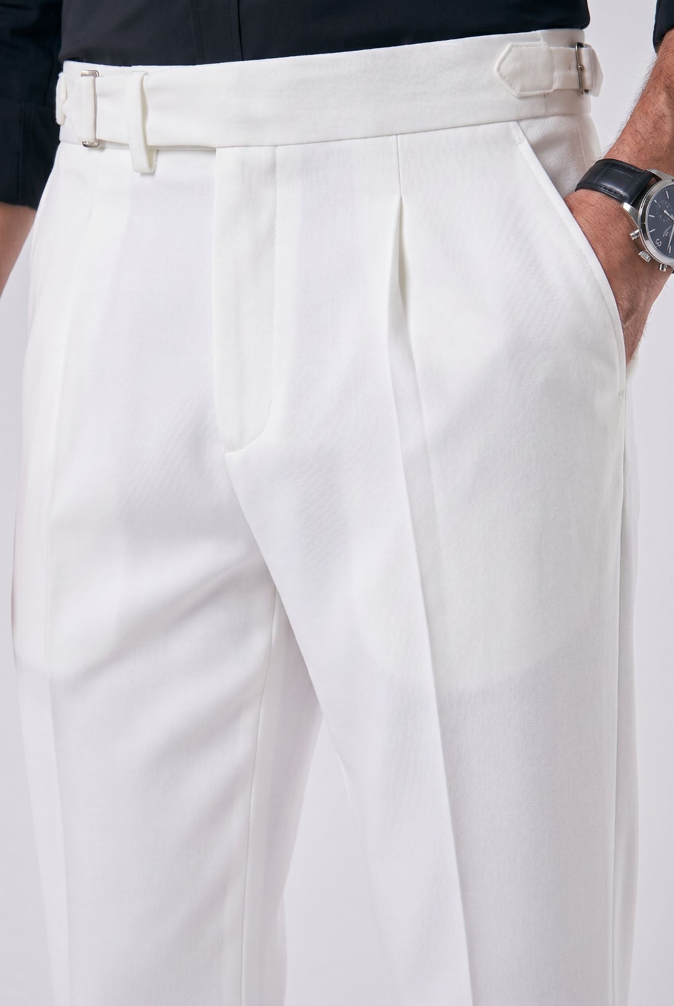 Calça Alfaiataria Masculina em Poliviscose Acetinada Branca Use Cavalieri